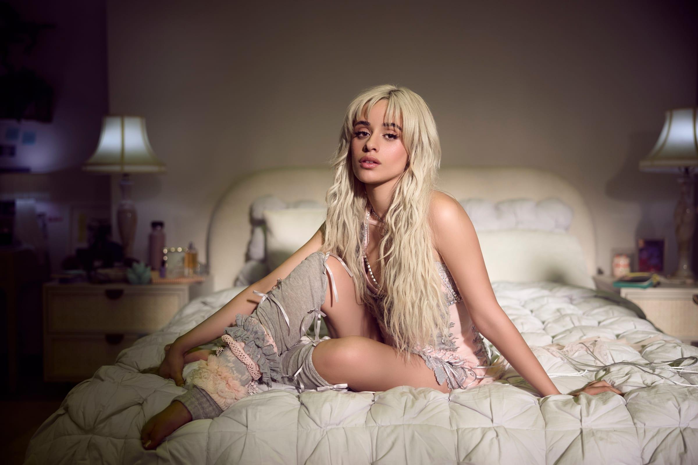 Camila Cabello, frame 10