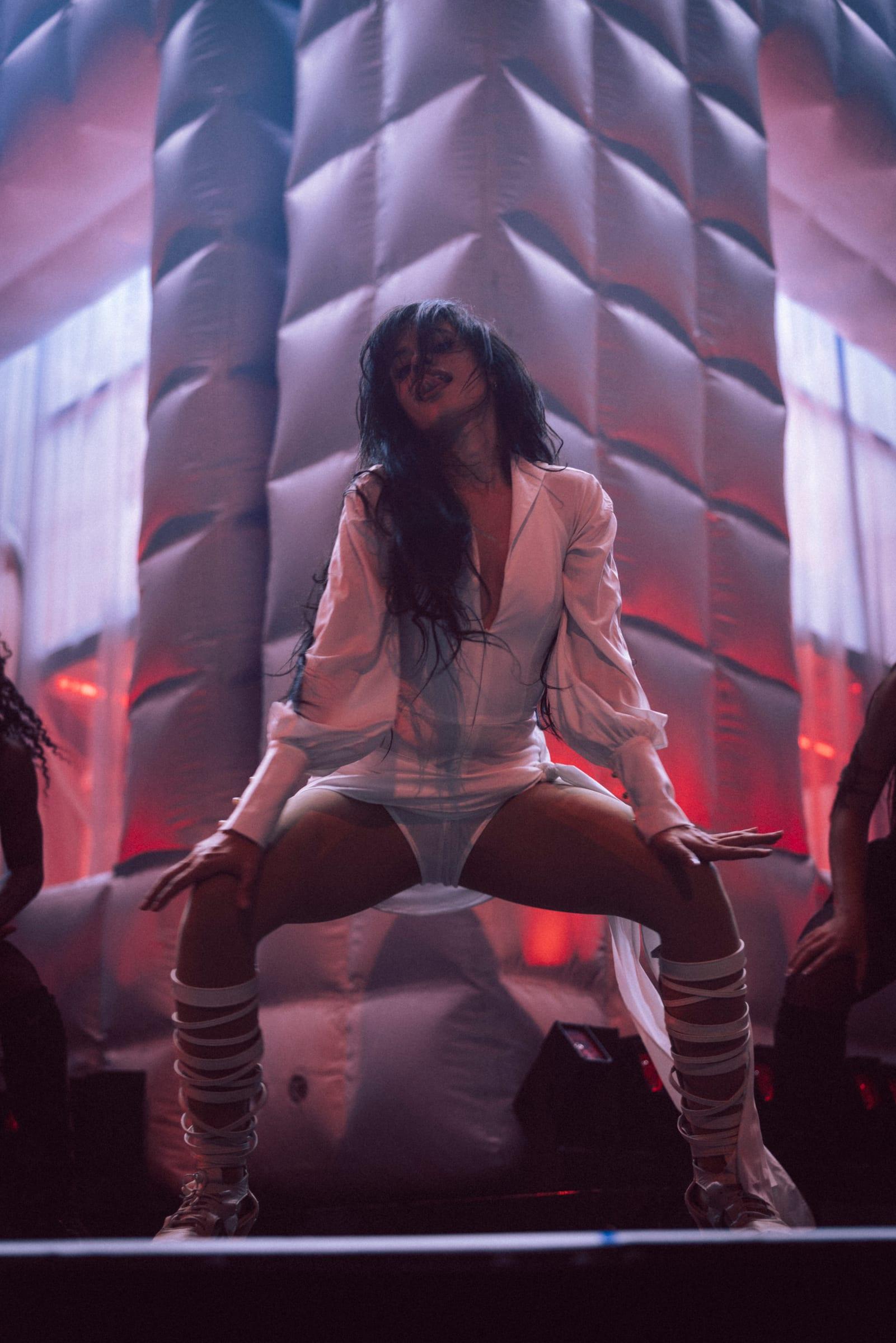 Camila Cabello, frame 12