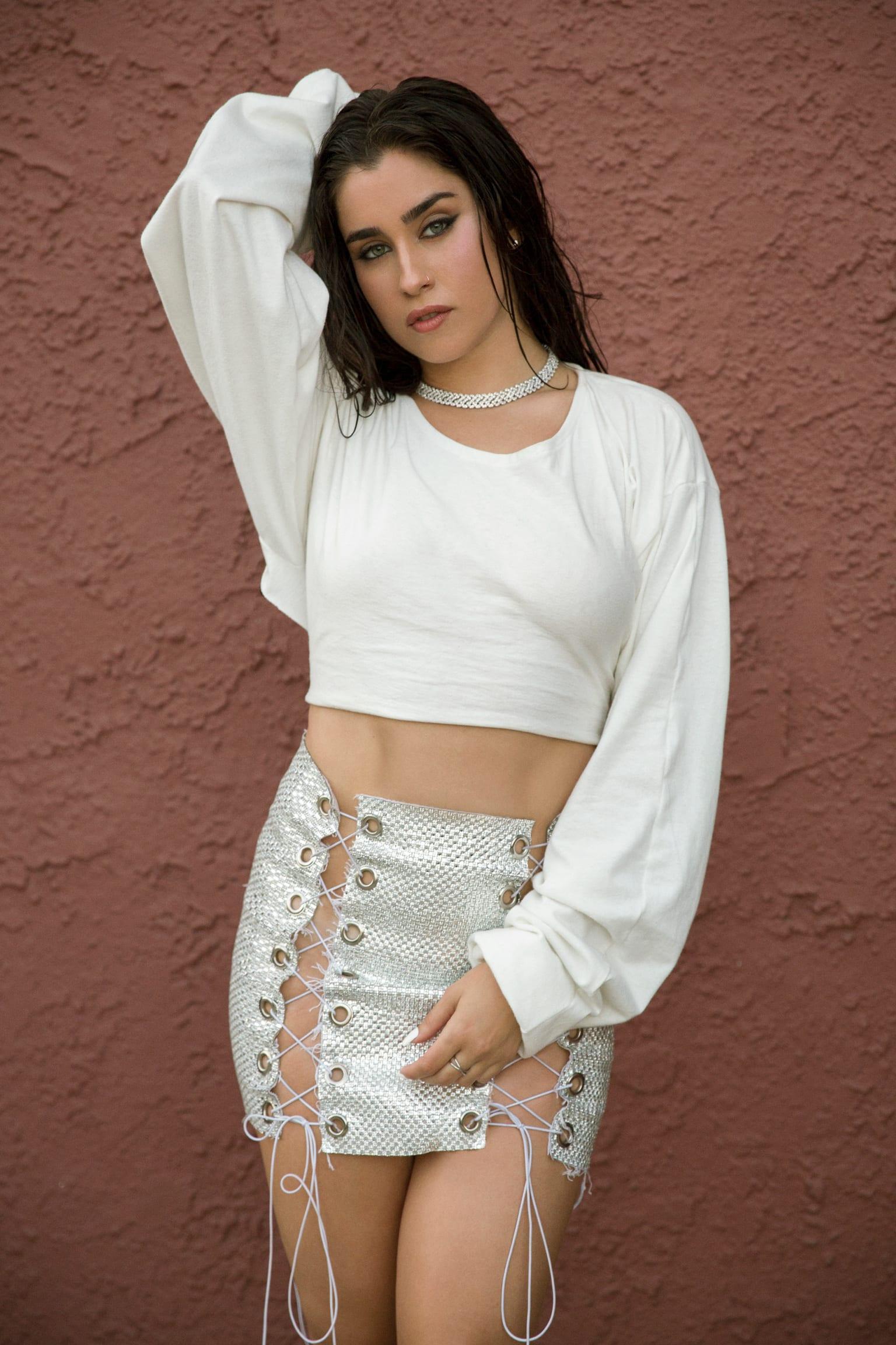 Fifth Harmony, frame 04