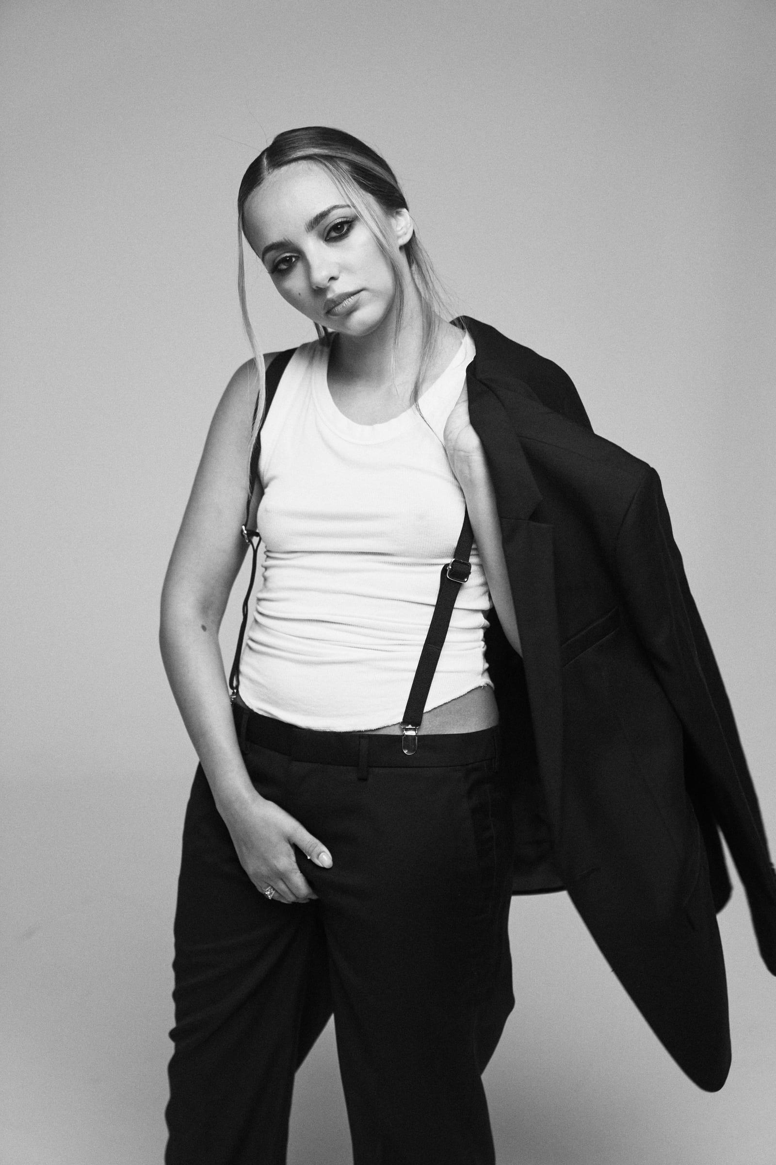 Little Mix, frame 08